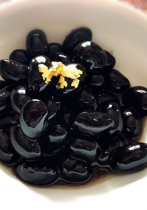 失敗知らず！真っ黒ツヤピカな黒豆-レシピのメイン写真