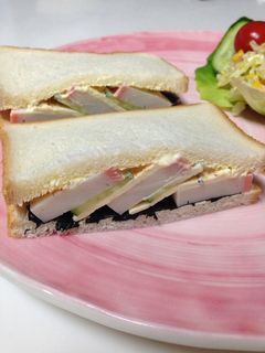 おせちの材料で♪かまぼこサンド-レシピのメイン写真