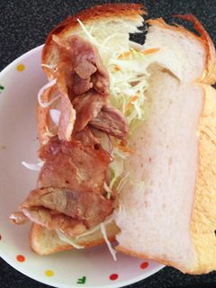 豚の生姜焼きでパンサンド-レシピのメイン写真