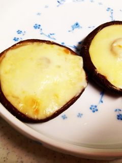 材料二つ!椎茸のチーズ焼き-レシピのメイン写真