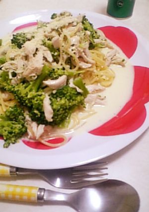 鶏とブロッコリーのクリームパスタ-レシピのメイン写真
