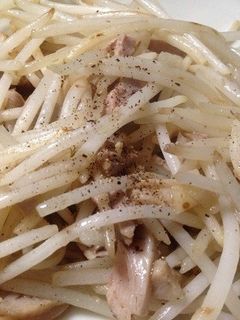 残った食材で簡単に☆叉焼もやし炒め-レシピのメイン写真