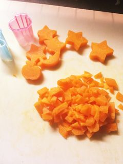 にんじんの型抜き☆残りは刻んで冷凍保存-レシピのメイン写真