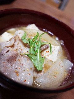 玉ねぎと豆腐が主役の簡単豚汁-レシピのメイン写真