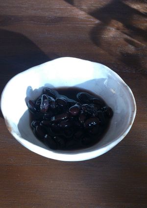 圧力鍋でふっくらツヤツヤ黒豆煮-レシピのメイン写真