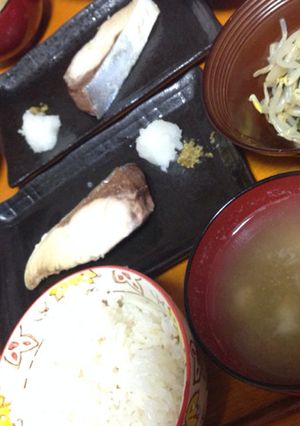 主菜★我が家の鰤(ぶり)の塩焼き-レシピのメイン写真