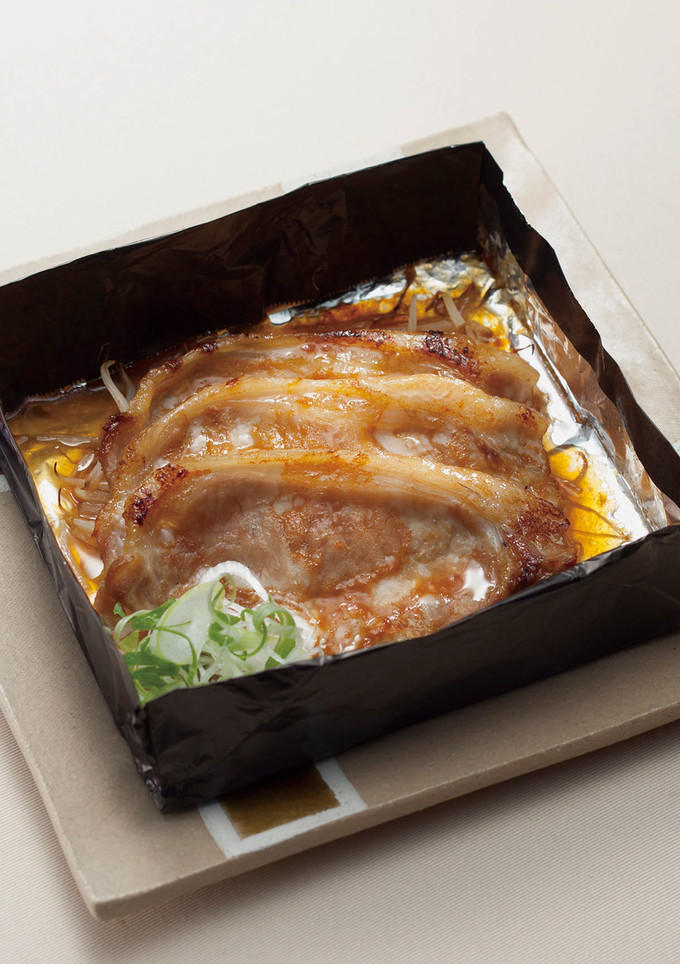 黒ホイルで包んで作る！豚のしょうが焼き-レシピのメイン写真
