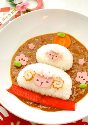 デコカレー☆鏡餅風ひつじカレーキャラ弁も-レシピのメイン写真