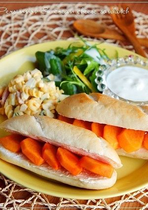 ワンプレ朝食～柿とクリチのデザートサンド-レシピのメイン写真