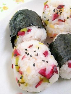 さっぱり~漬け物おにぎり☆お茶漬けにも♪-レシピのメイン写真