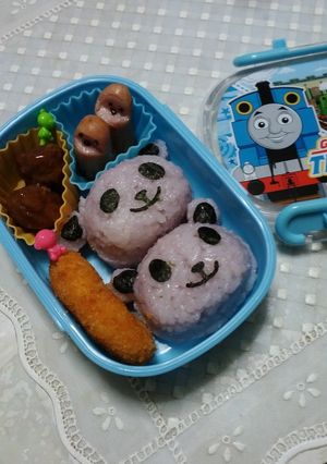 紫色のパンダのおにぎり-レシピのメイン写真
