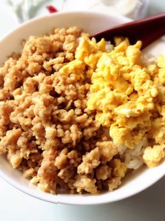簡単!鶏そぼろ丼!-レシピのメイン写真