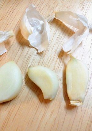 レンジ２0秒！簡単にニンニクの皮剥けたよ-レシピのメイン写真