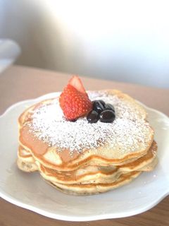 煮汁も入れて*黒豆とバナナのホットケーキ-レシピのメイン写真