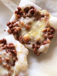 簡単ランチやおつまみに★納豆もちピザ-レシピのメイン写真