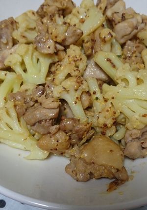 鳥とｶﾘﾌﾗﾜｰのﾏｽﾀｰﾄﾞ焼き-レシピのメイン写真