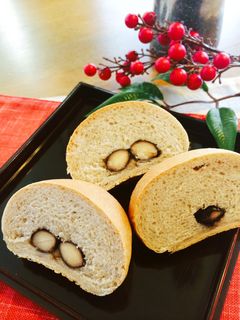 黒豆パン 〜おせちの黒豆をリメイク〜-レシピのメイン写真