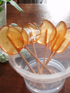 懐かしい味☆レンジで簡単べっこうあめ-レシピのメイン写真