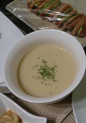 ぴよちゃんのカリフラワーのスープ-レシピのメイン写真
