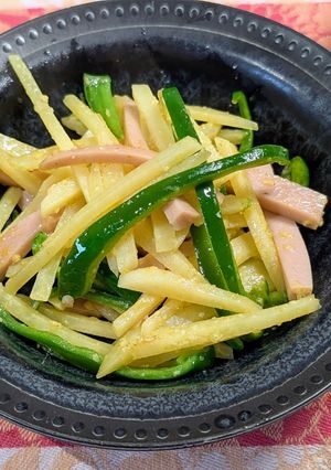 魚肉ソーセージと新じゃがのカレーソテー-レシピのメイン写真