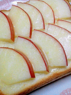 簡単朝食・おやつに。。蜂蜜りんごトースト-レシピのメイン写真