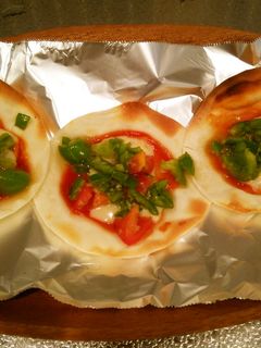 アレンジ☆餃子の皮でおつまみピザ-レシピのメイン写真