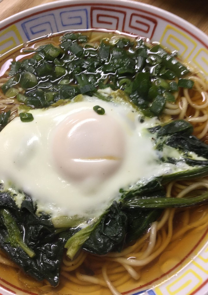 ほうれん草の巣ごもり卵をのせたラーメン-レシピのメイン写真
