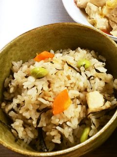 ひじきと枝豆の炊き込みご飯-レシピのメイン写真