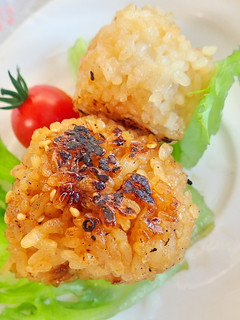 フライパン焼きおにぎり(松小5)-レシピのメイン写真