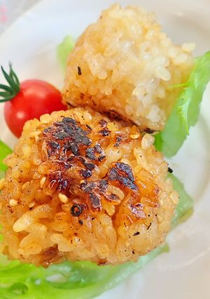 フライパン焼きおにぎり（松小５）-レシピのメイン写真