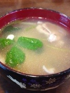 我が家のお正月の味*豚と三つ葉のお雑煮*-レシピのメイン写真