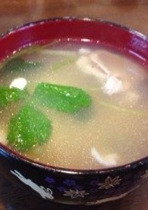 我が家のお正月の味＊豚と三つ葉のお雑煮＊-レシピのメイン写真