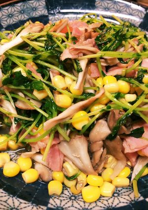 10分で出来る！豆苗と舞茸のベーコン炒め-レシピのメイン写真