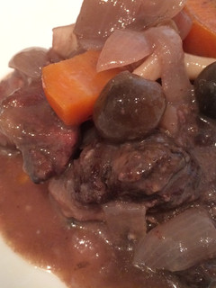 簡単!牛肉の赤ワイン煮込み-レシピのメイン写真
