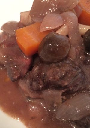 簡単！牛肉の赤ワイン煮込み-レシピのメイン写真