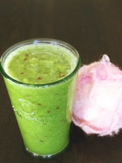 セロリりんご生姜のグリーンスムージー-レシピのメイン写真