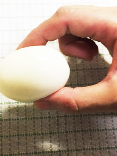 つるんと剥ける卵の作り方(o^^o)-レシピのメイン写真