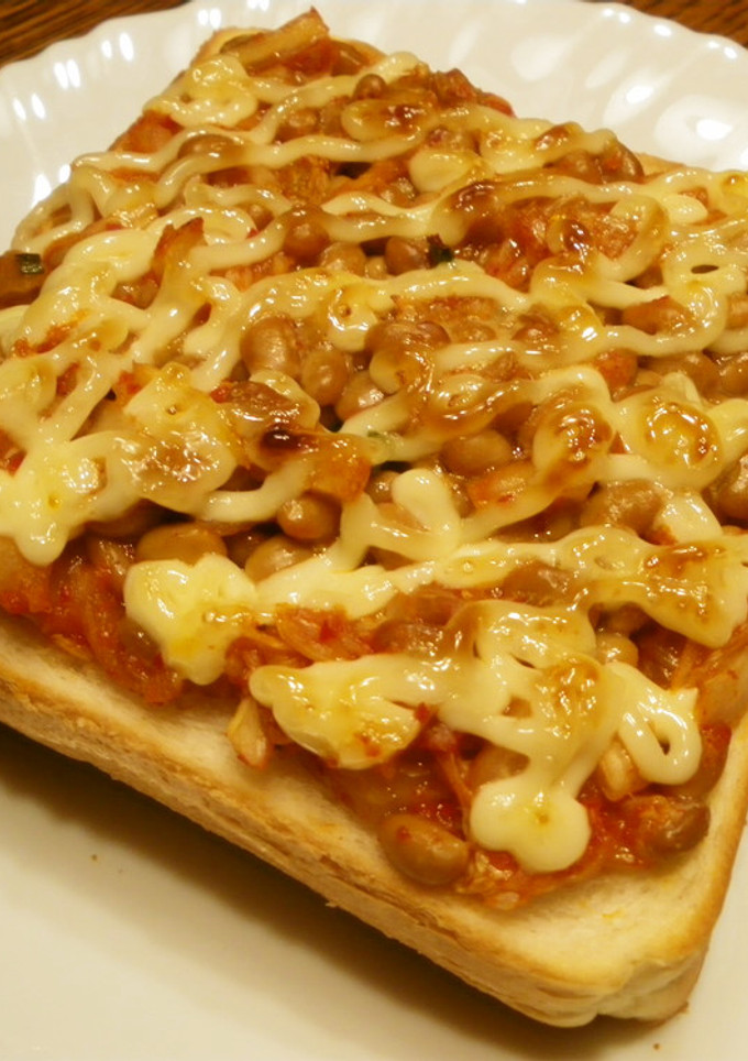 おひとりさまの納豆キムチトースト-レシピのメイン写真