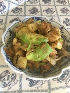 Theつまみ!アボカド舞茸芋のバター炒め-レシピのメイン写真