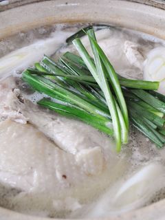 小さめ丸鶏でお家タッカンマリ鍋!-レシピのメイン写真
