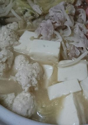 豆腐入り鶏つみれ鍋♪-レシピのメイン写真