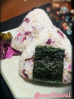 簡単美味い♪しば漬け塩昆布おむすび♪-レシピのメイン写真