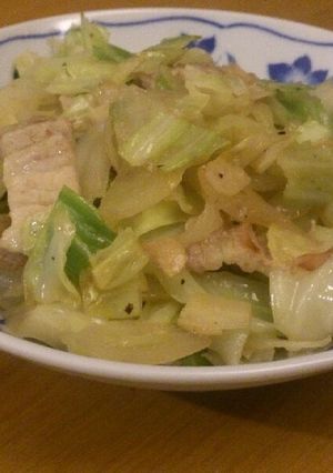 豚バラとキャベツのにんにくバター炒め-レシピのメイン写真