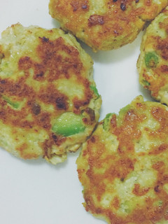 かんたん♩アボカドと豆腐のハンバーグ-レシピのメイン写真