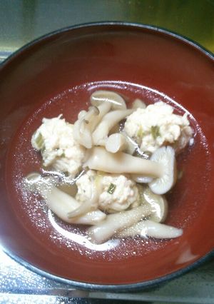 鶏団子とキノコのスープ-レシピのメイン写真