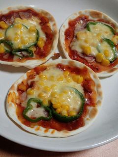 餃子の皮で♪簡単一口ピザ-レシピのメイン写真