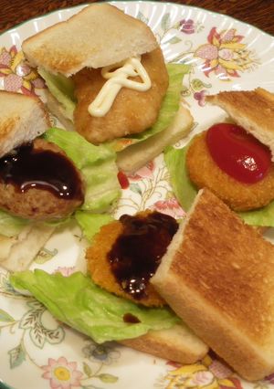 おひとりさまのプチ豪華なサンドイッチ-レシピのメイン写真