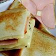 朝の簡単ホットサンド◆ハム&チーズ◆