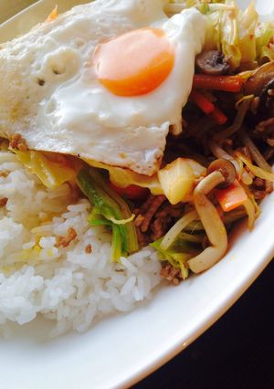 ピリ辛☆ひき肉とキャベツ丼-レシピのメイン写真