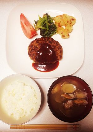 ハンバーグ-レシピのメイン写真